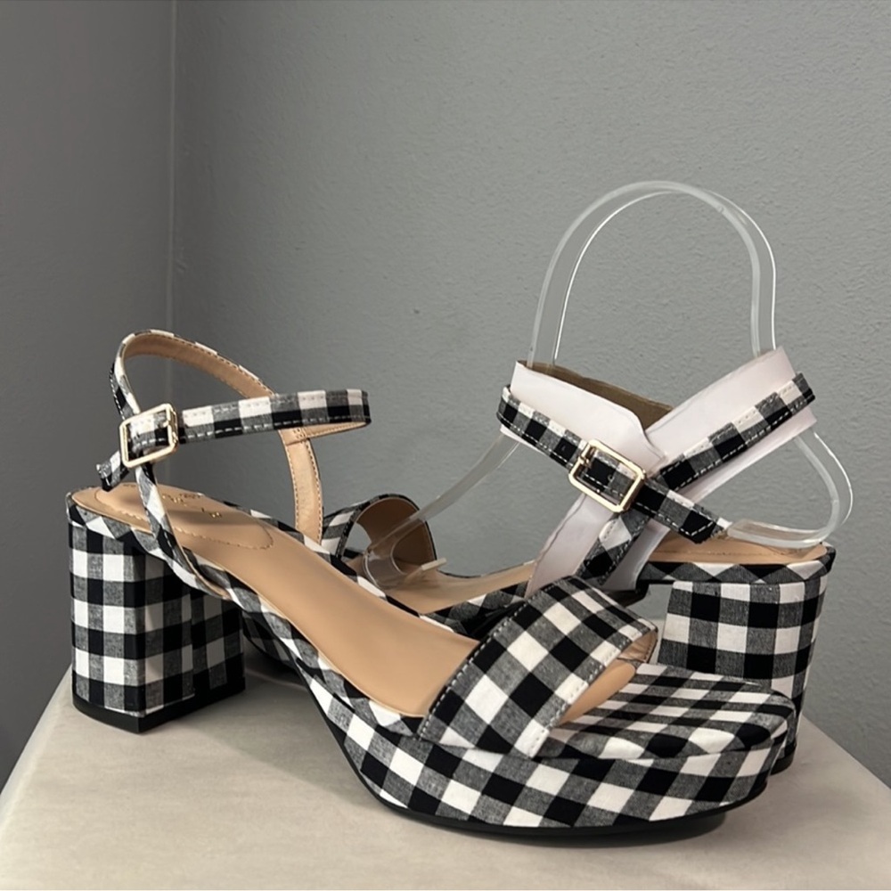 New Bandolino Gingham Black White Checkered Block Heel Ankle Strap Sandals - Picture 7 of 10